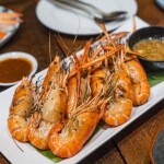 บุฟเฟต์ Friday Dinner or Sunday Brunch BBQ Buffet ที่ ห้องอาหารเดอะสแควร์ โรงแรมโนโวเทล กรุงเทพ บางนา, 2 ท่าน