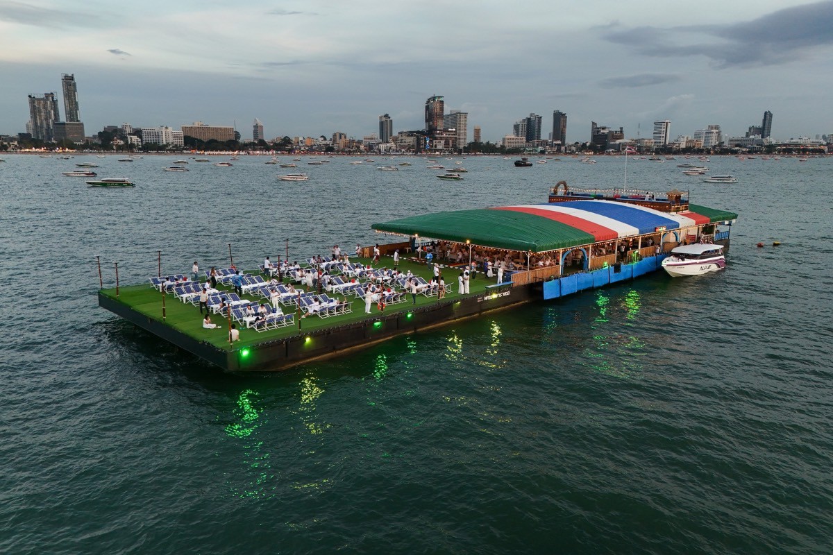 Octopus Cafe Pattaya by N.P.E
