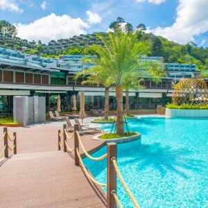 แพ็คเกจภูเก็ต 3 วัน 2 คืน พักที่ Patong Bay Hill + เดย์ทริปพีพี + อ่าวมาหยา + เกาะไข่ + ปิเละ + รถเช่า 48ชม.