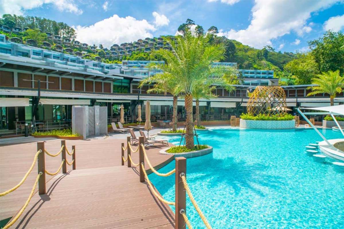 แพ็คเกจภูเก็ต 3 วัน 2 คืน พักที่ Patong Bay Hill + เดย์ทริปพีพี + อ่าวมาหยา + เกาะไข่ + ปิเละ + รถเช่า 48ชม.