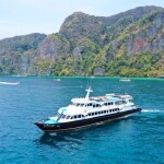 เรือเฟอรี่ One day Trip ดำน้ำเกาะพีพี-อ่าวมาหยา-ปิเละ-ถ้ำไวกิ้ง รวมรถรับ-ส่ง สำหรับ 1 ท่าน, ภูเก็ต