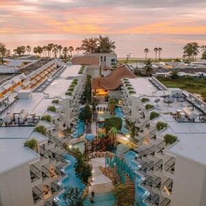 Phuket Emerald Beach Resort (ภูเก็ต เอเมอรัลด์บีช รีสอร์ท) ห้อง Deluxe Pool View 2 ท่าน, ภูเก็ต