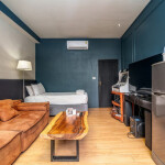 พูลวิลล่าพัทยา : V3 DOJO POOL VILLA DARK POOL 2 ห้องนอน เริ่ม 4 ท่าน