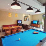 พูลวิลล่าพัทยา : V1 DOJO POOL VILLA TIKI LOUNGE 4 ห้องนอน เริ่ม 12 ท่าน