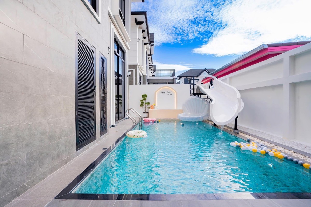 พูลวิลล่าพัทยา : Ada Fun Pool Villa สำหรับ 10 ท่าน