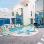 พูลวิลล่าพัทยา : Double Fun Pool villa สำหรับ 20 ท่าน