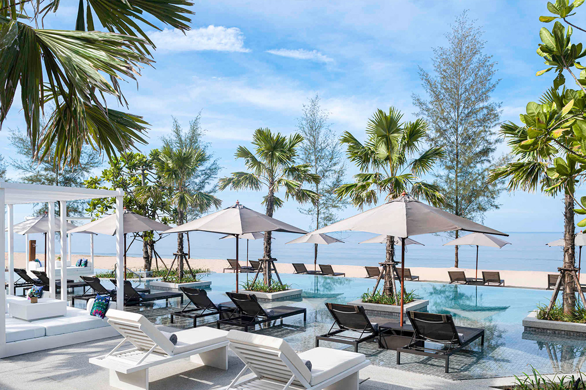 แพ็คเกจเขาหลัก 3 วัน 2 คืน PULLMAN KHAO LAK RESORT + บัตรเข้าชม Beyond Skywalk Nangshi พร้อมบุฟเฟ่ต์อาหาร + รถเช่า 48 ชม.