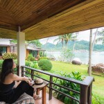 Resolution Resort Koh Chang (เรโซลูชั่นรีสอร์ท เกาะช้าง) ห้อง Standard Beachfront 2 ท่าน, เกาะช้าง