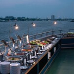 水灯节 · Riverside Carnival 游船晚餐票 · 曼谷河畔夜市（Asiatique）