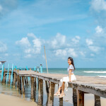 สีฟ้า รีสอร์ท (Sea Far Resort) ห้อง Beach front bungalow 2 ท่าน ,เกาะกูด