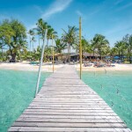 Seafar Resort (สีฟ้า รีสอร์ท) ห้อง Beach Front Deluxe with Jacuzzi 2 ท่าน เกาะกูด