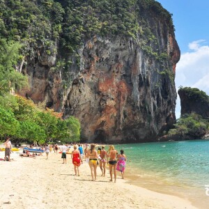 One Day Trip ทัวร์ 4 เกาะ ทะเลเเหวก เรือสปีดโบ้ท + อาหารกลางวัน + รถรับ-ส่ง , กระบี่