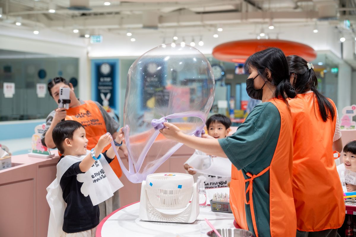 Workshop ทำสไลม์ ที่ SlimeVille สาขา Central World