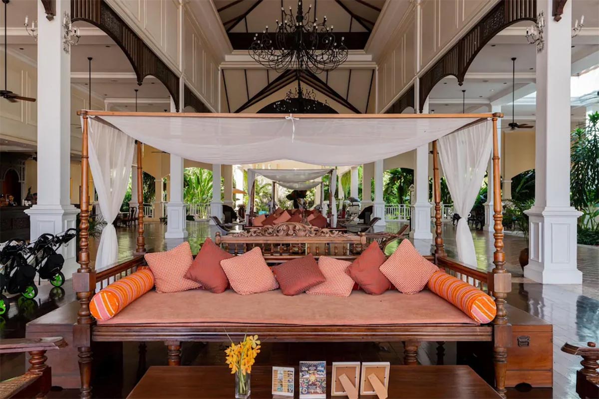 Sofitel Krabi Phokeethra Golf and Spa Resort (โซฟิเทล กระบี่ โภคีธรา กอล์ฟ แอนด์ สปา รีสอร์ท) ห้อง Superior room ท่าน กระบี่