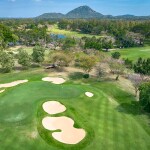 Springfield Village Golf & Spa (สปริงฟิลด์ วิลเลจ กอล์ฟ แอนด์ สปา) ห้อง Deluxe Jacuzzi Room  2 ท่าน, ชะอำ