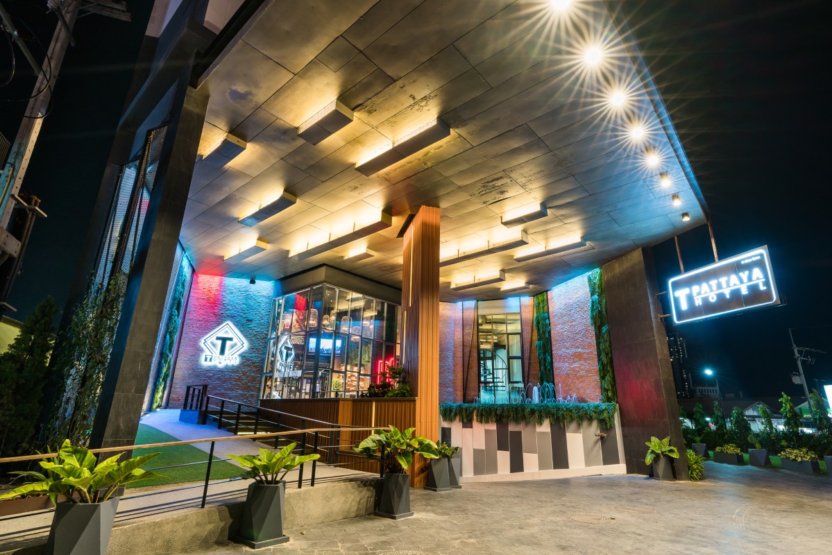 T Pattaya Hotel (ที พัทยา) ห้อง superior 2 ท่าน, พัทยา