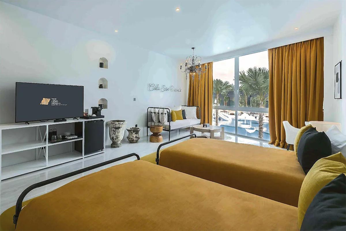 The Gems Mining Pool Villas Pattaya (เดอะ เจมส์ ไมนิ่ง พูลวิลล่า พัทยา) ห้อง Platinum One-bedroom Pool View 2 ท่าน พัทยา