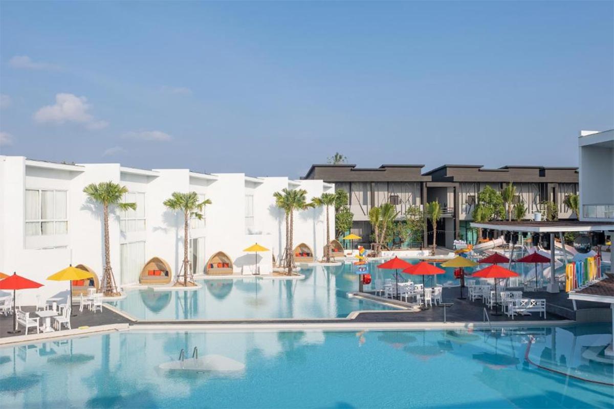 The Gems Mining Pool Villas Pattaya (เดอะ เจมส์ ไมนิ่ง พูลวิลล่า พัทยา) ห้อง Platinum One-bedroom Pool View 2 ท่าน พัทยา