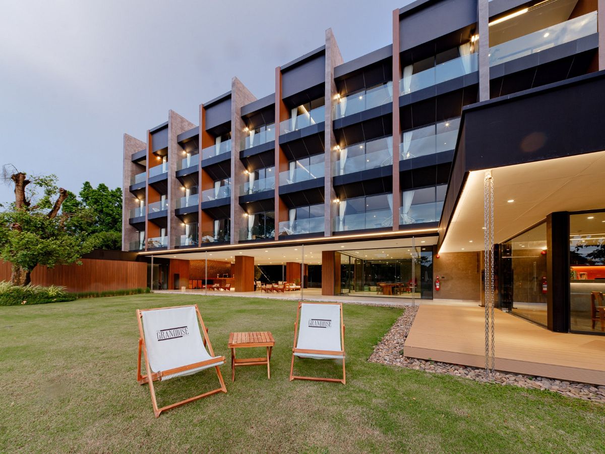 The Grandiose Hotel Chiang Rai (เดอะ แกรนดิโอส โฮเทล เชียงราย) ห้อง Standard King Bed 2 ท่าน, เชียงราย