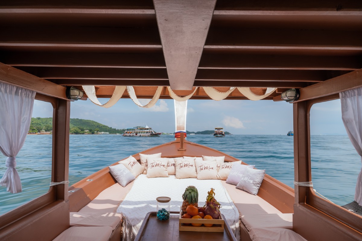 ล่องเรือไม้แบบส่วนตัว เกาะล้าน (เหมาลำ)