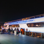 Valentine's : White Orchid River Cruise (ขึ้นท่าเรือไอคอนสยาม) : บุฟเฟ่ต์ดินเนอร์บนเรือหรูล่องแม่น้ำเจ้าพระยา
