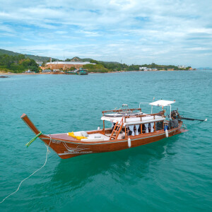 One Day Trip เกาะล้าน (เหมาลำ) : Kohlarn Voyage ล่องเรือไม้ Exclusive เกาะสาก หาดลับ